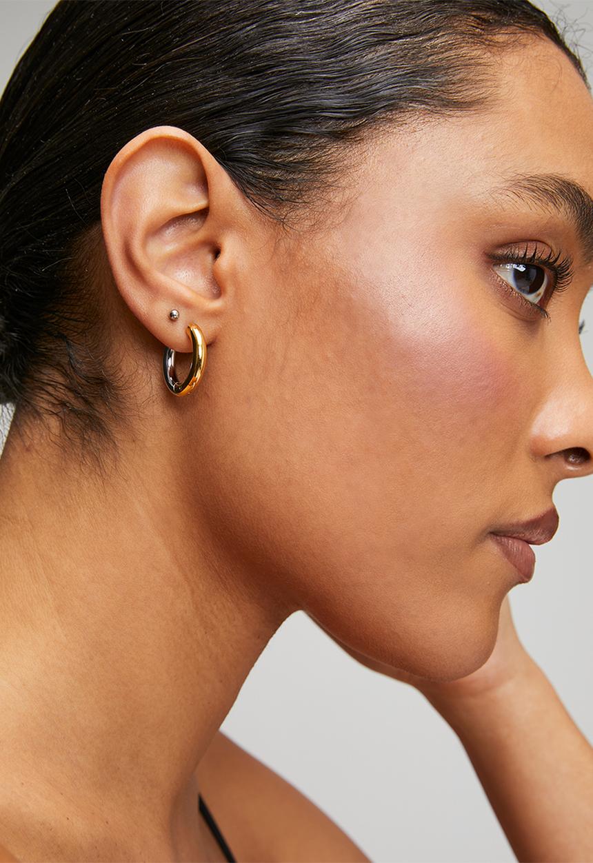 Zoe on Trend - Contemporary hoop earrings  - silver/gold