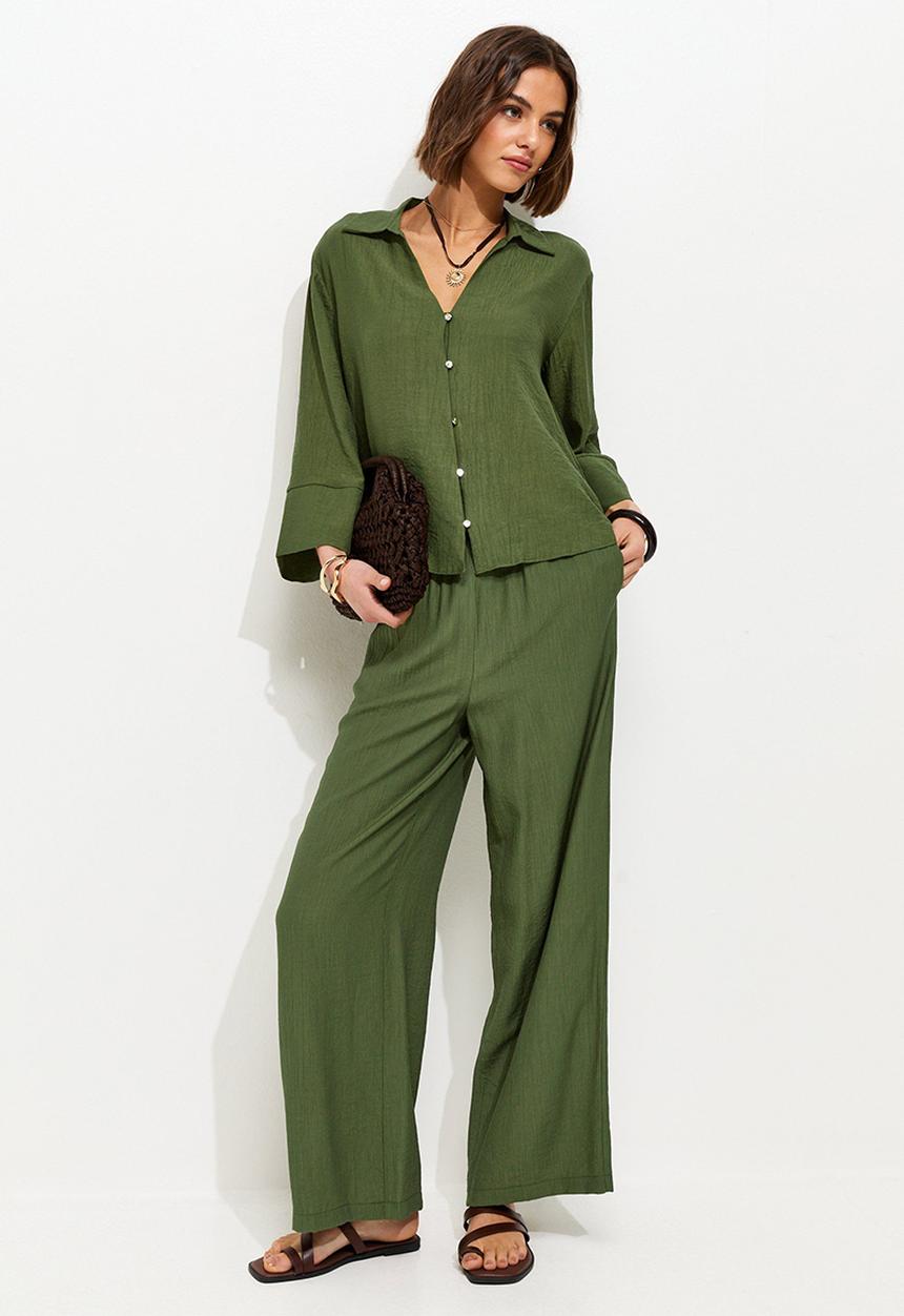 New Look - Crinkled Cropped Sleeve Shirt - Dark Khaki