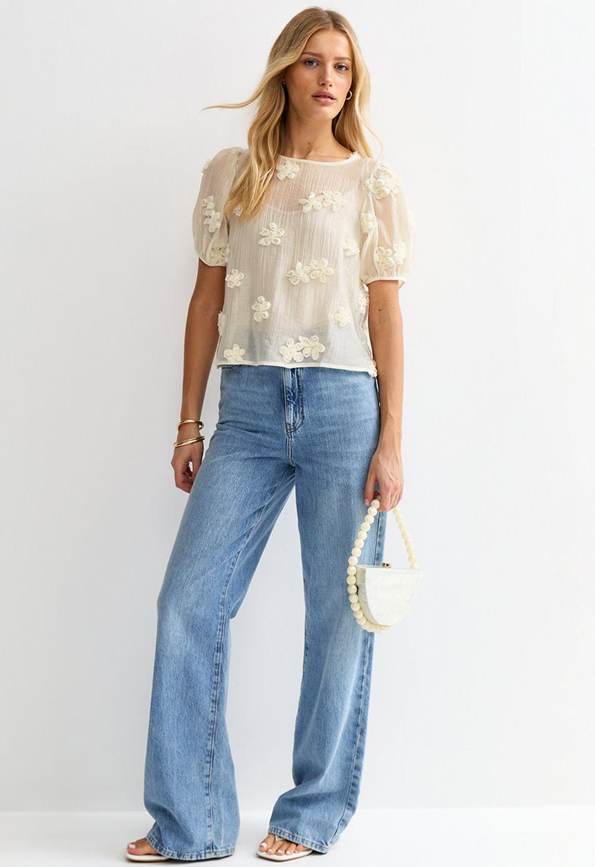 New Look - Sheer Floral Appliqué Short Sleeve Blouse - Cream