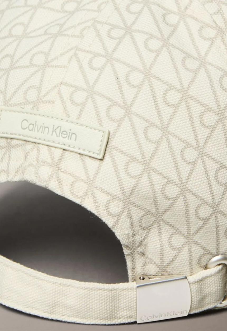 Calvin Klein - Emblem print w leather patch cap - lily white aop