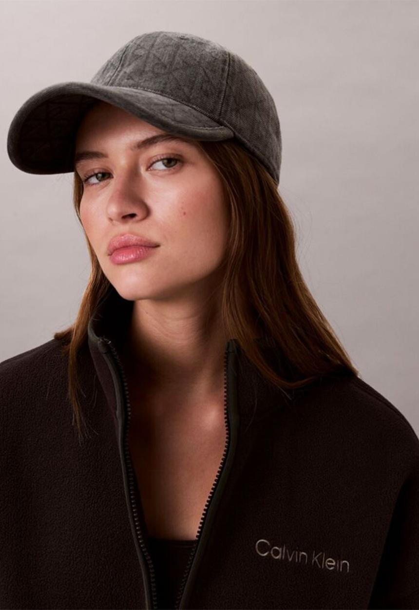 Calvin Klein - Denim emblem burnout w patch cap - charcoal grey