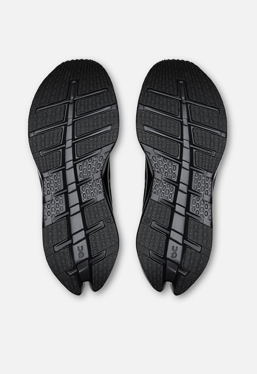 ON Running - Cloudrunner 3
