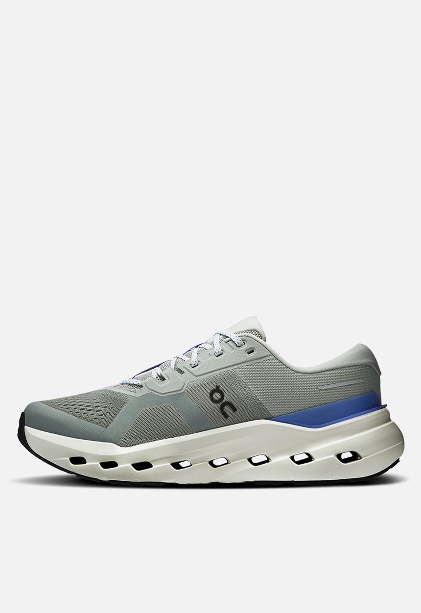ON Running - Cloudrunner 3