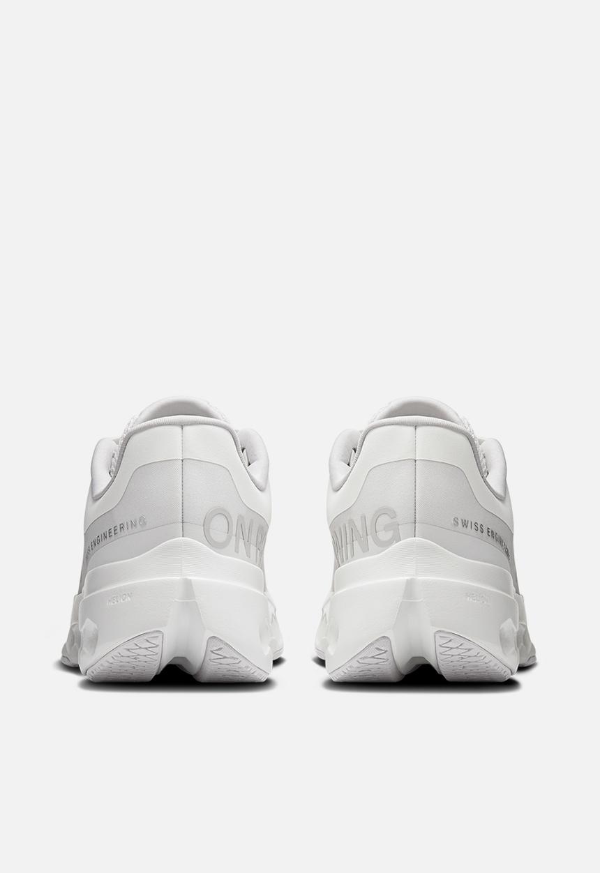 ON Running - Cloudsurfer Next