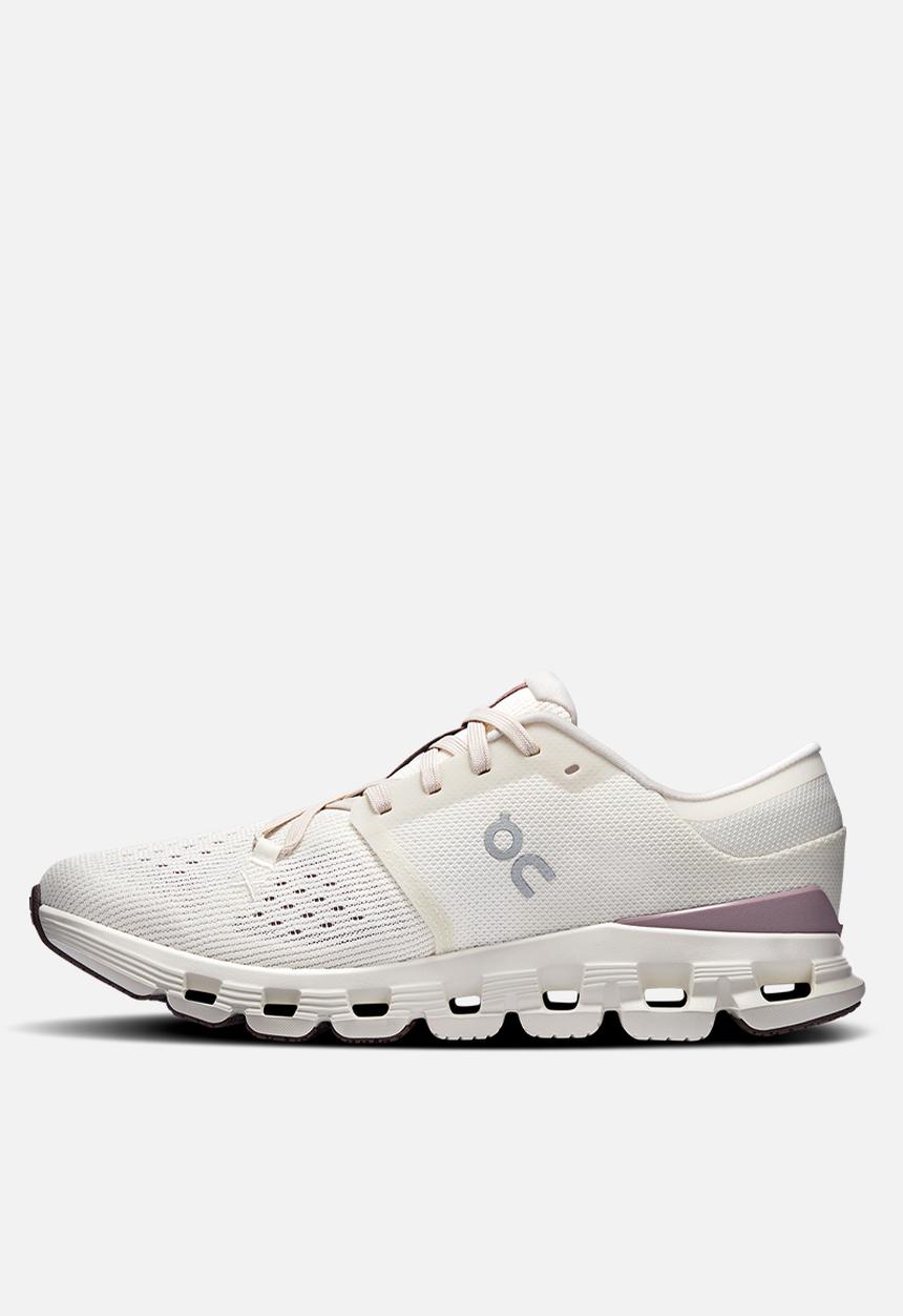 ON Running - Cloud X 4