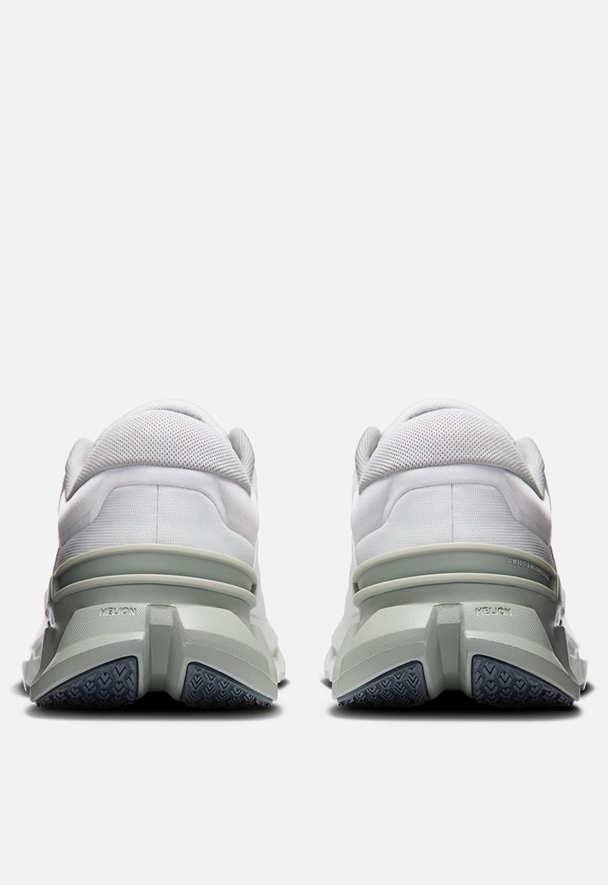 ON Running - Cloudflyer 5