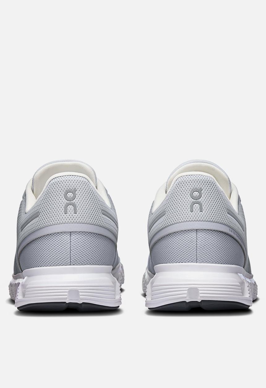ON Running - Cloud 6