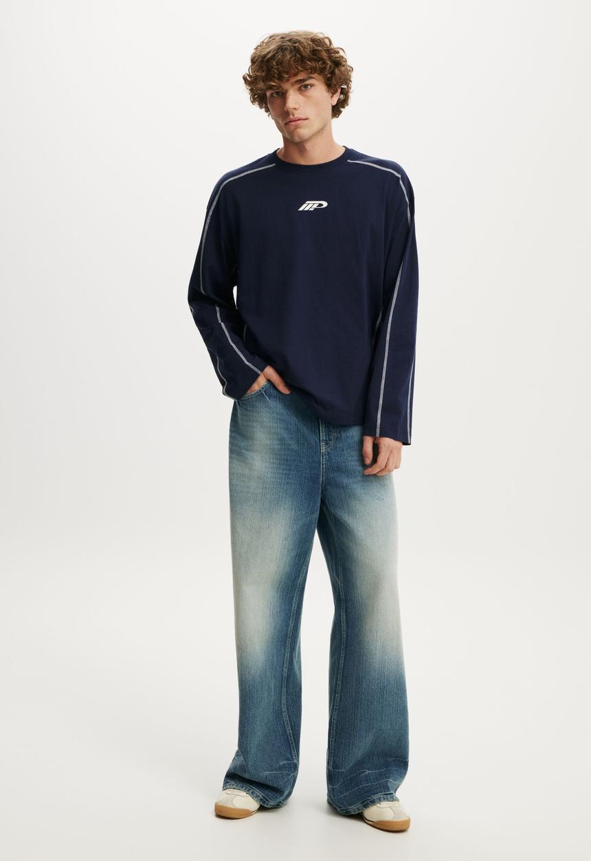Cotton On - Cropped Fit Graphic Long Sleeve T-shirt  - Auto Navy/On Time