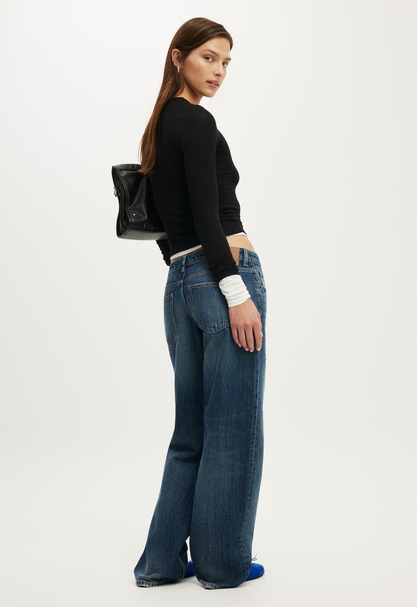 Cotton On - Low Rise Straight Jean - Grazed Blue Ripped