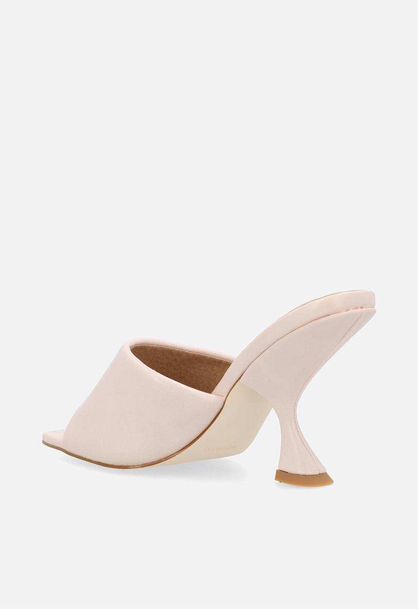 Raid London - Audio open toe comma heel mule - nude 