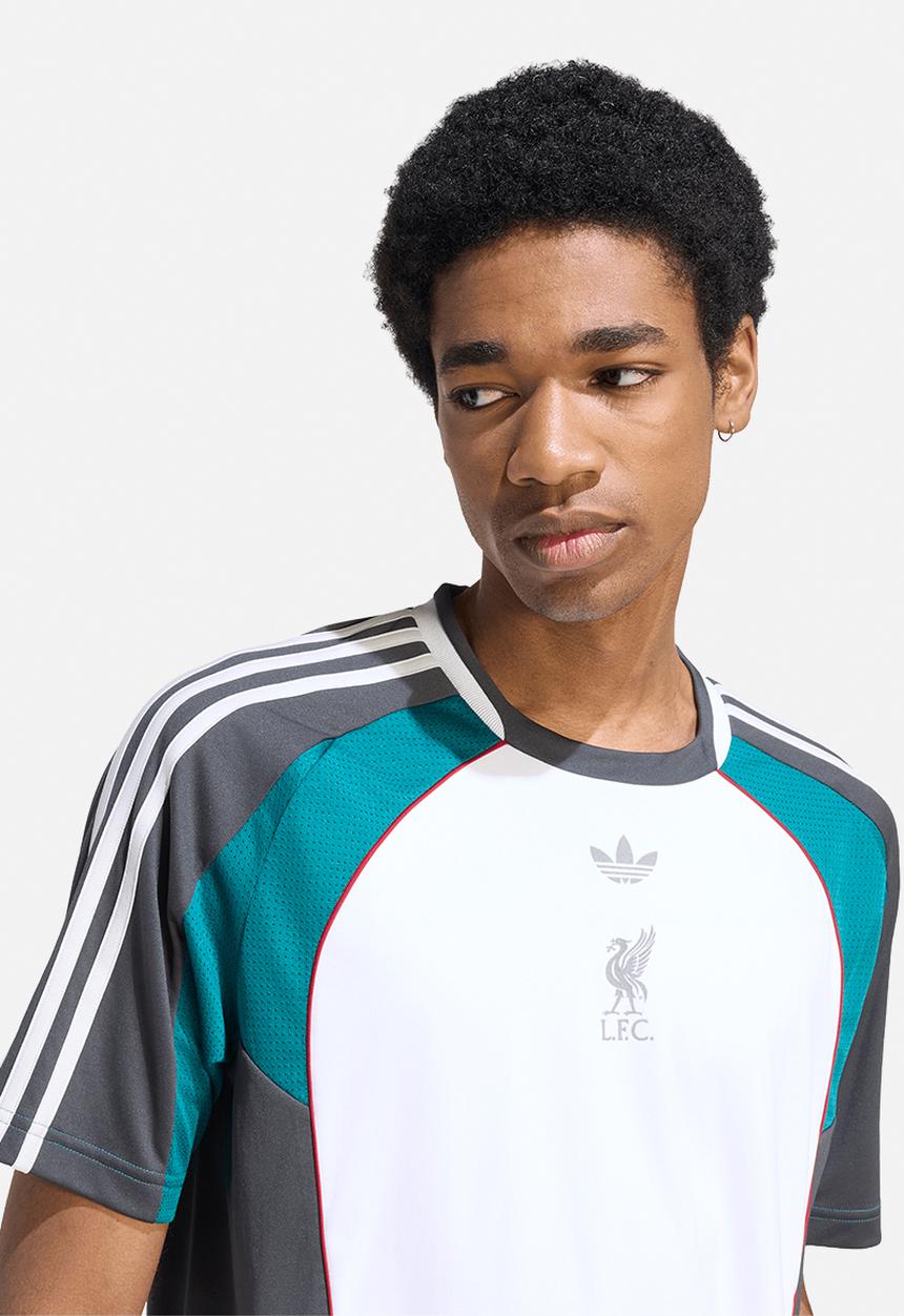 adidas Originals - Liverpool LFC Teamgeist 26 Warm-Up Jersey. - White