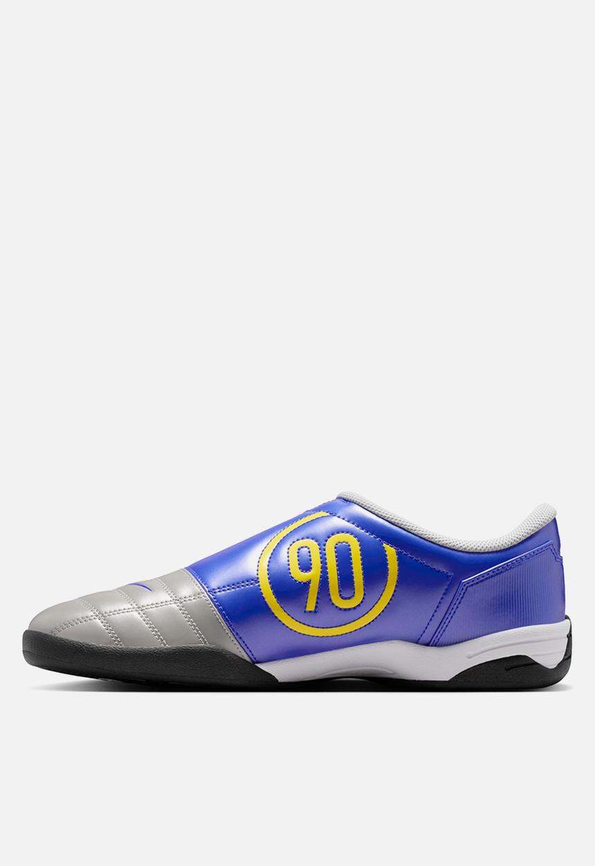 Nike - Total 90