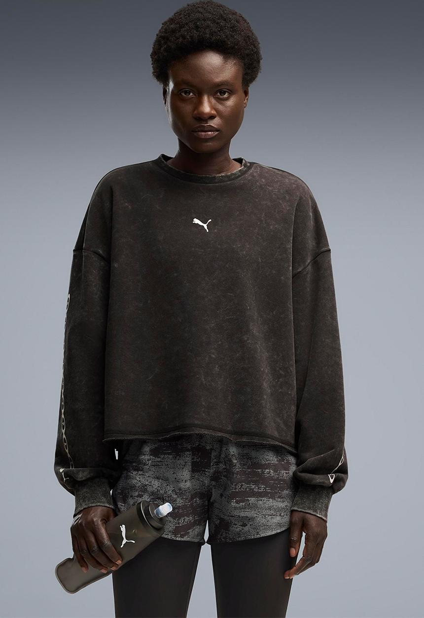PUMA - Run Culture Collective Oversized Washed Graphic Crew Tr - Puma Black