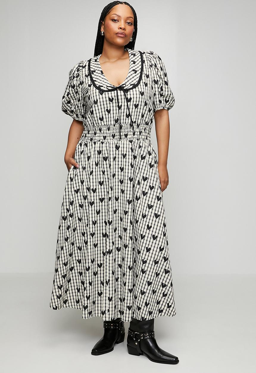 Me&B - Plus Check with Heart Shirred Midi Dress - White & Black 