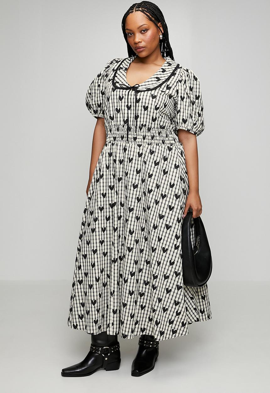 Me&B - Plus Check with Heart Shirred Midi Dress - White & Black 