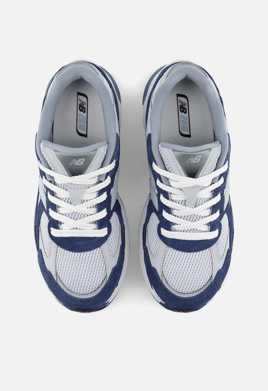 New Balance  - 2010 Grade School