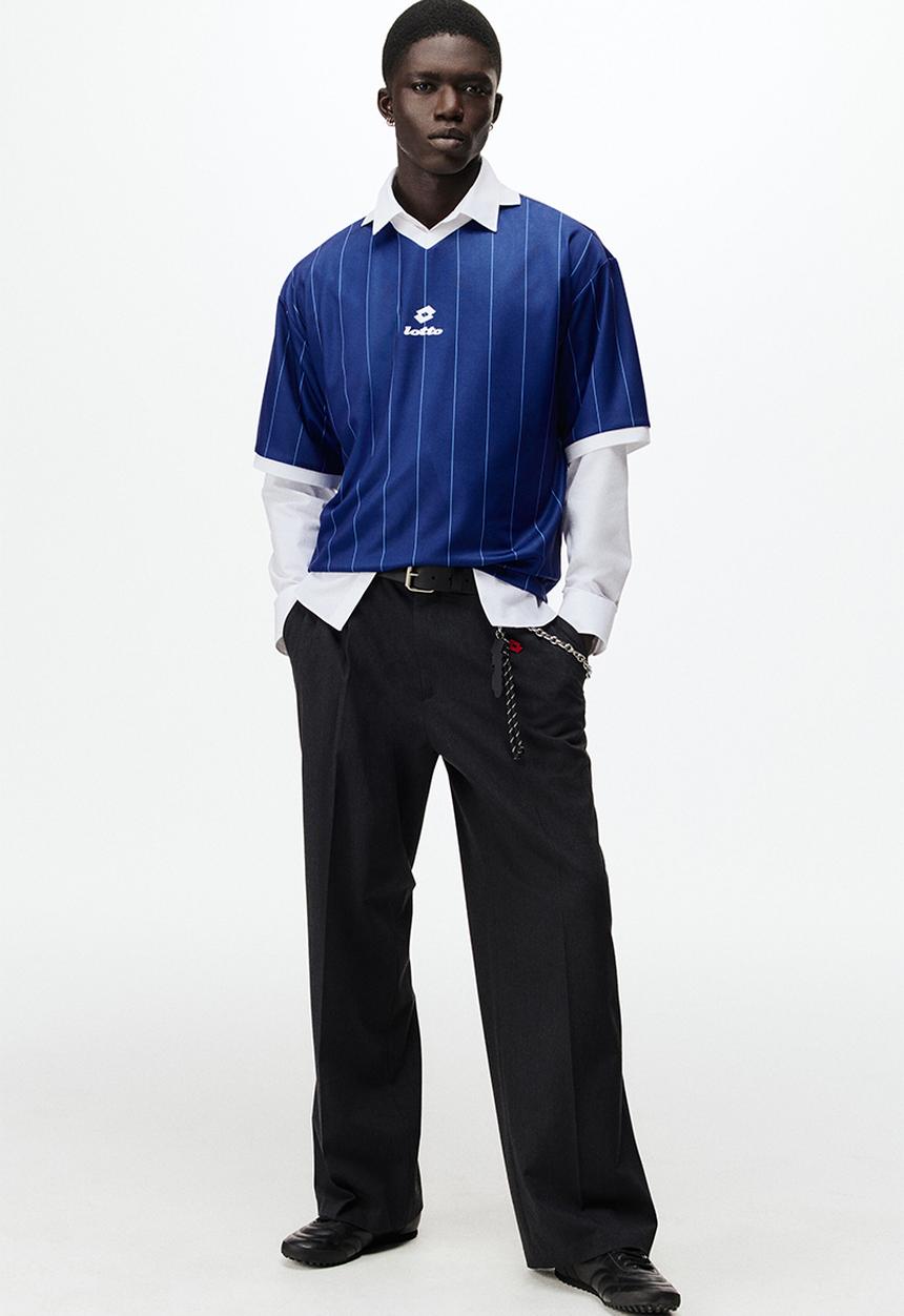 H&M - Loose fit football shirt - blue/lotto
