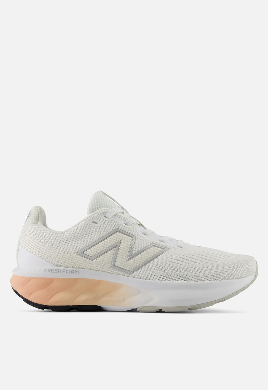 New Balance  - Fresh Foam 520 v9