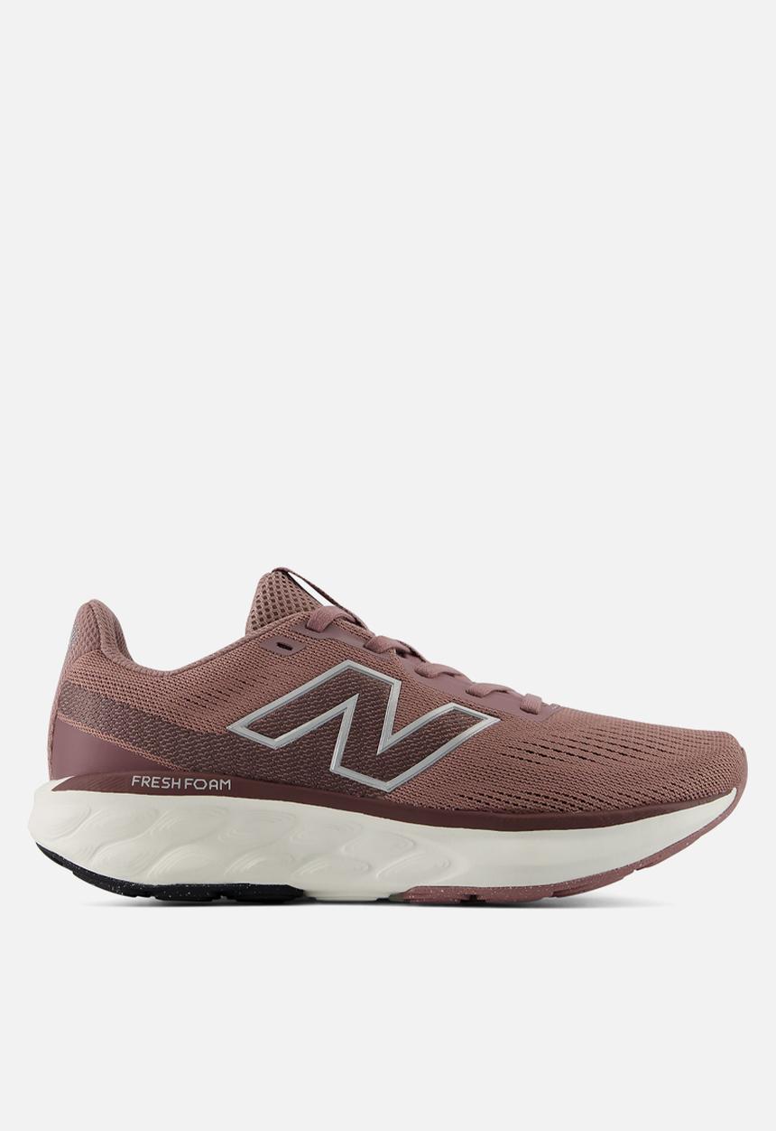 New Balance  - Fresh Foam 520 v9