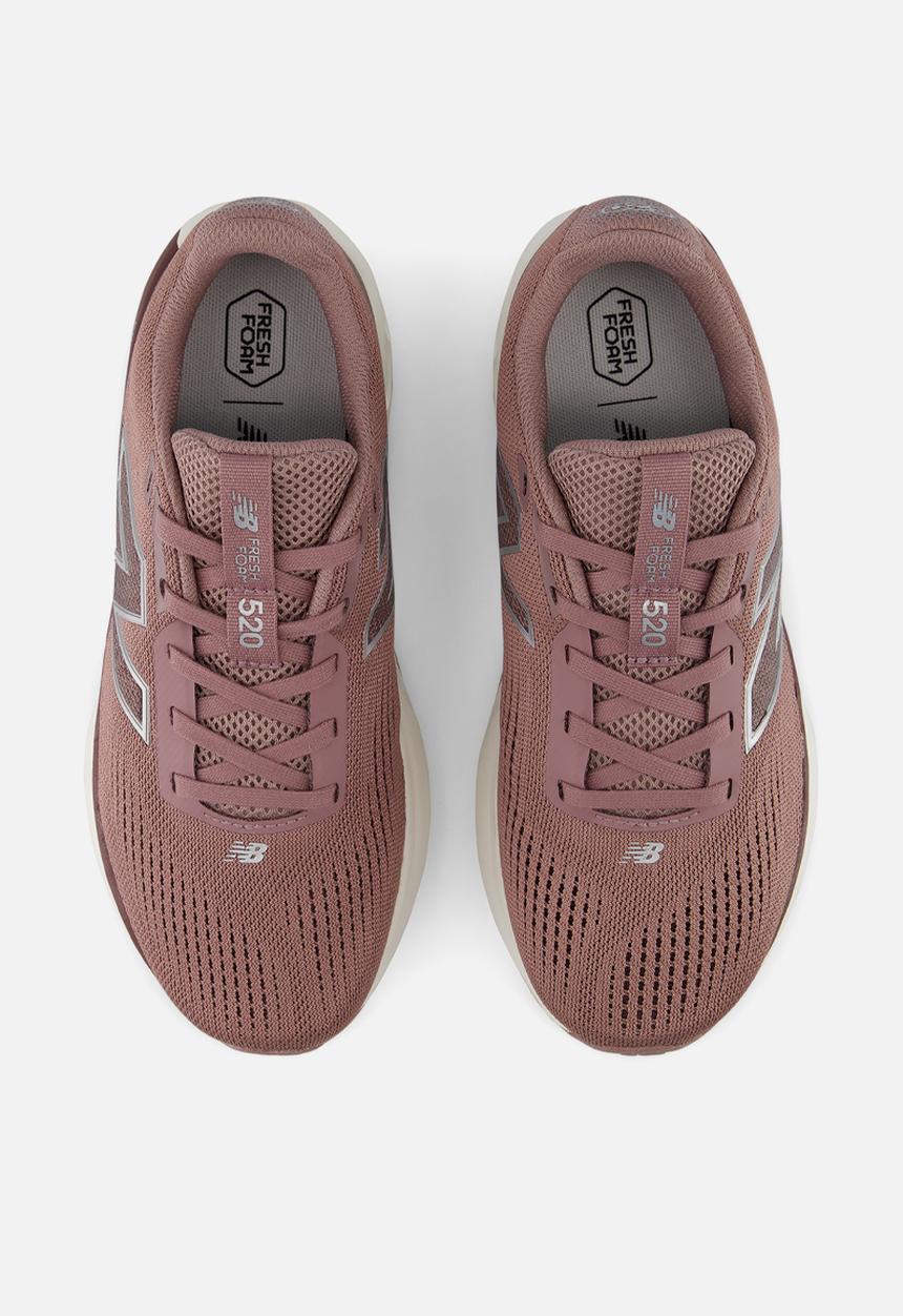 New Balance  - Fresh Foam 520 v9
