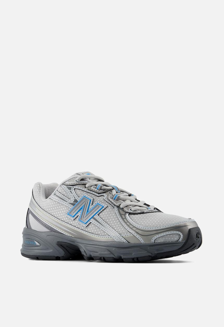 New Balance  - 740 Grade School