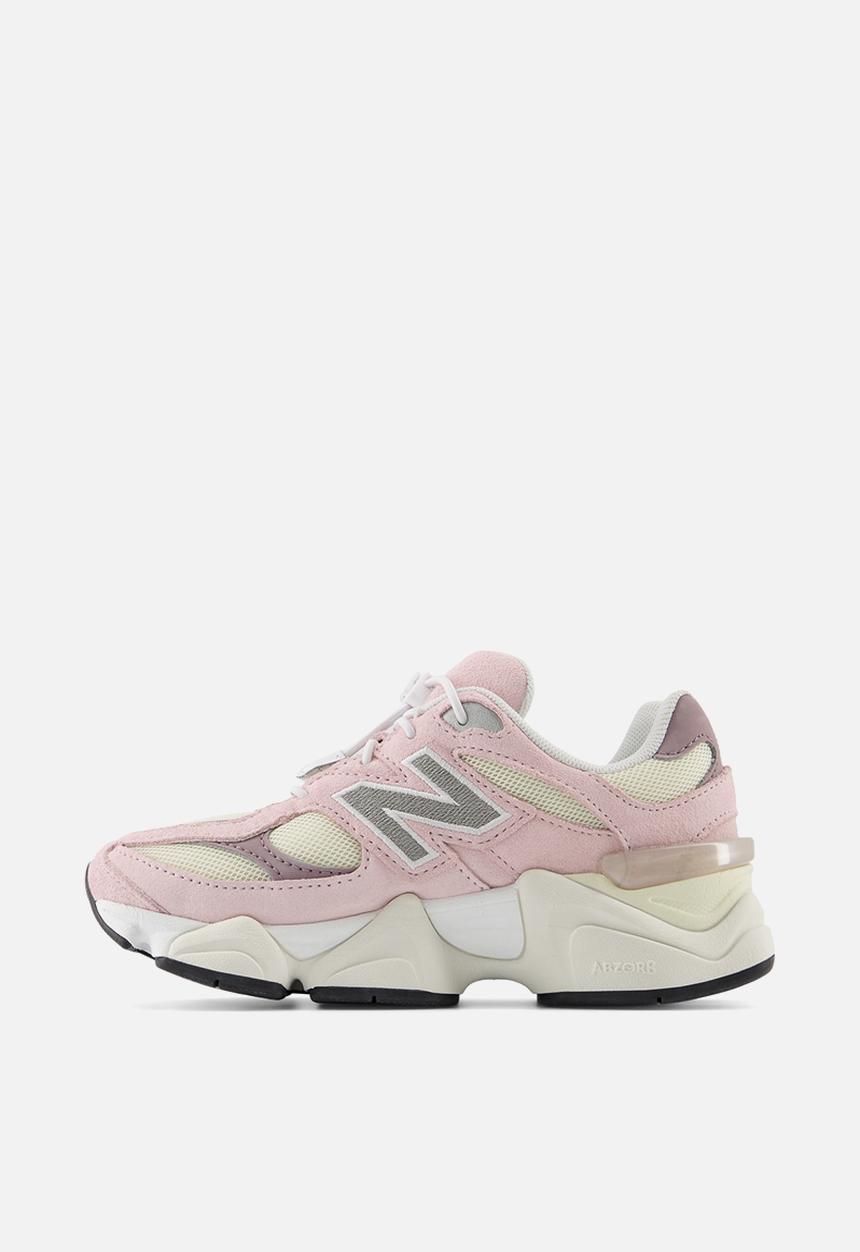 New Balance  - 9060 pre school