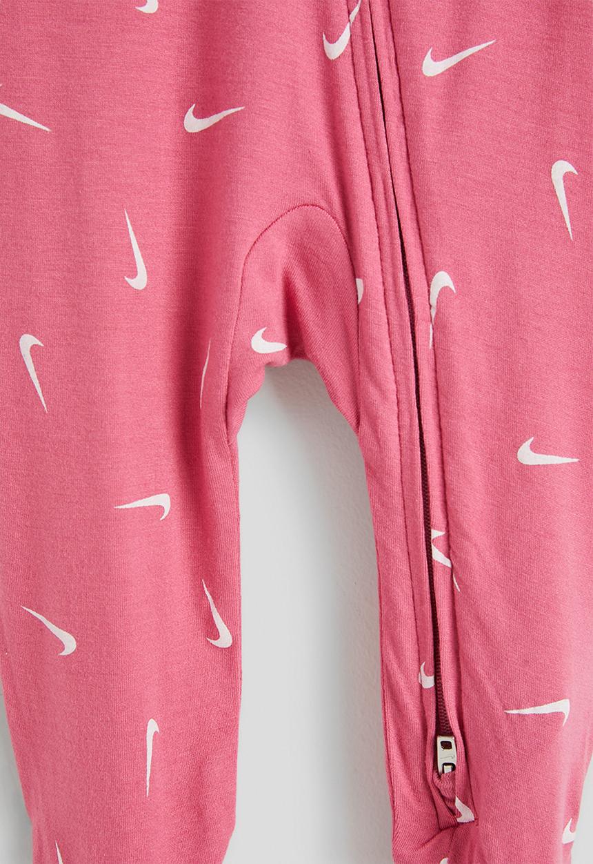 Nike - Nkn Aop Viscose Footed Coveral - Nike Peony