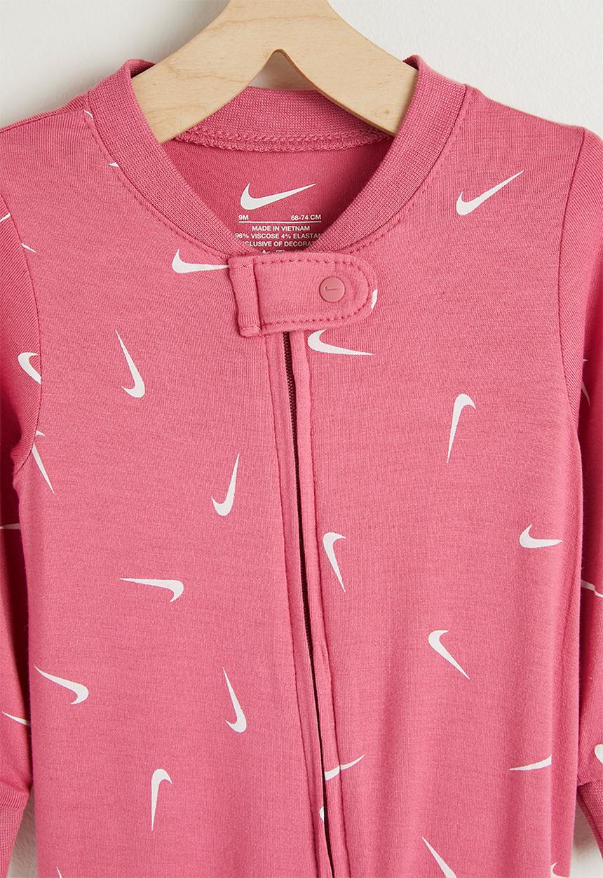 Nike - Nkn Aop Viscose Footed Coveral - Nike Peony