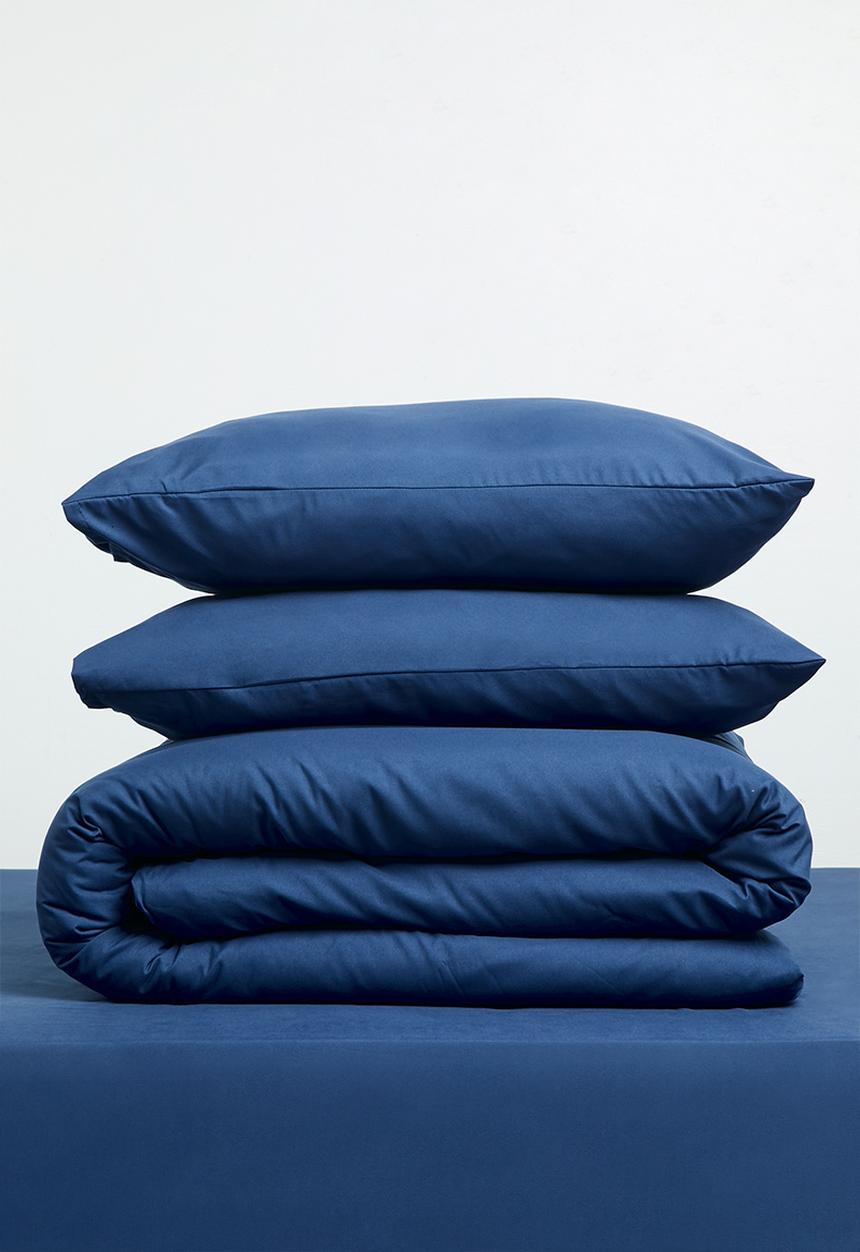 Sixth Floor - Recycled microfibre duvet set - Navy Peony