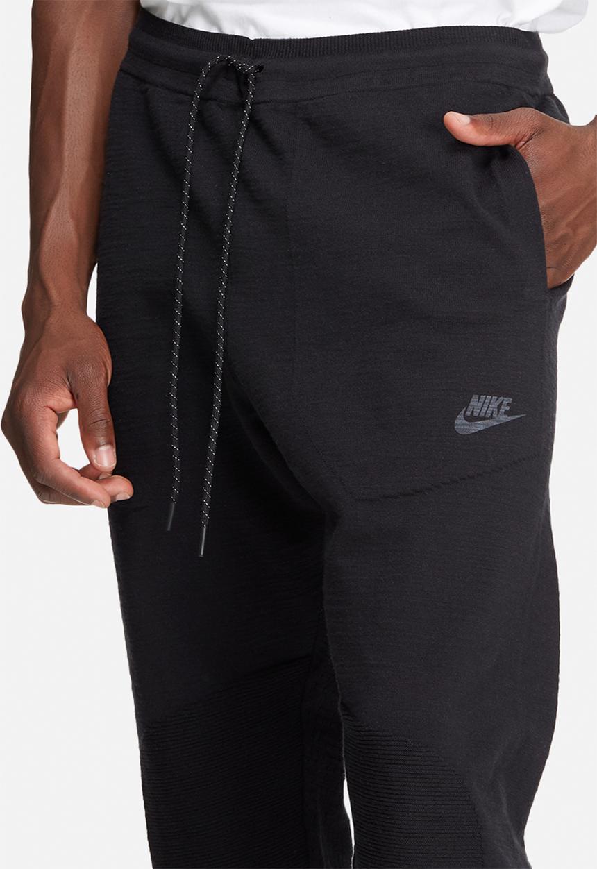 Nike - Tech knit pants