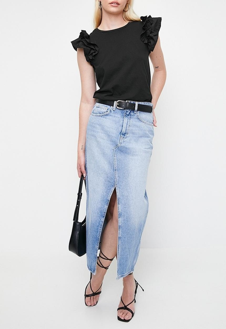 MILLA - Ruffle Top - Black