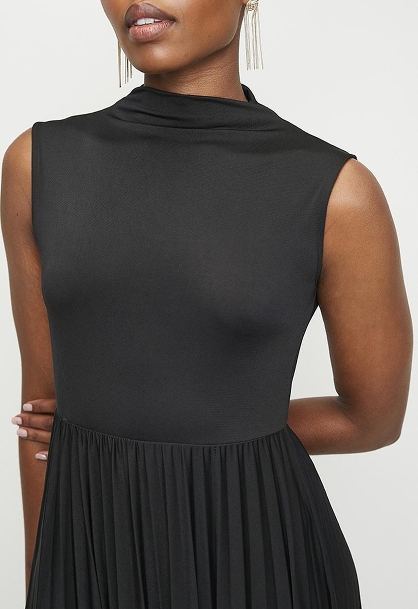 edit - Funnel Neck Pleated Knit Dress-Black