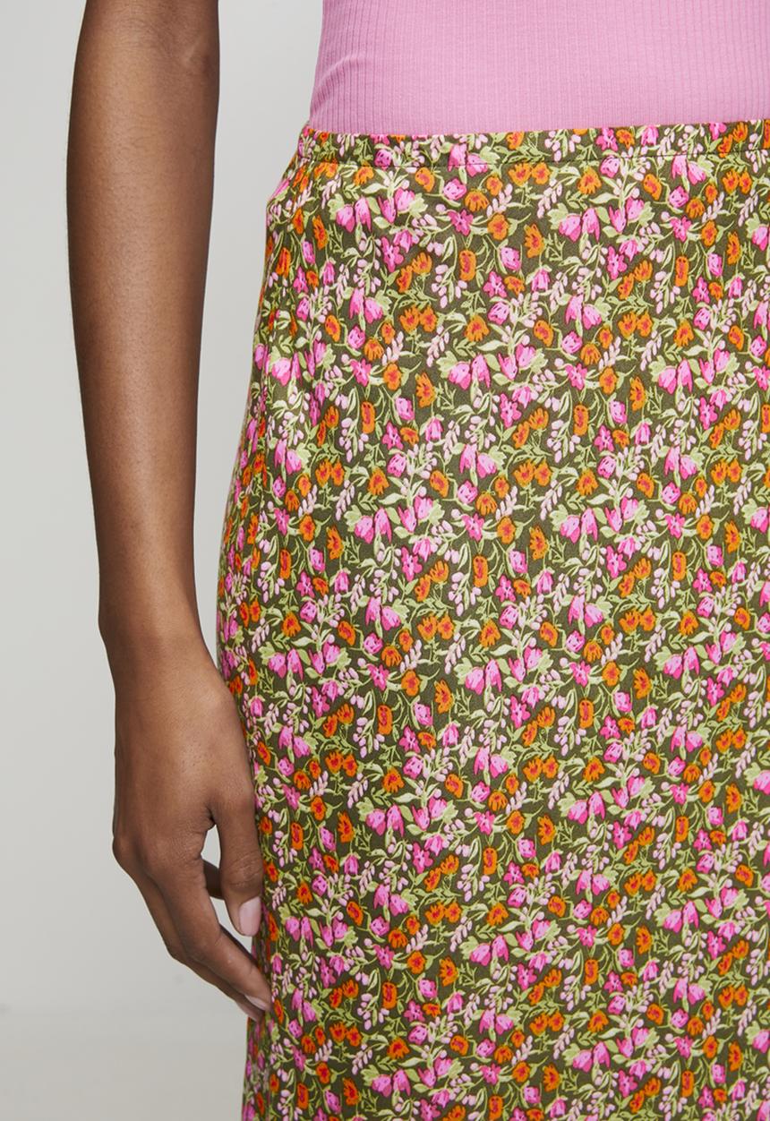 New Look - Hazel floral spun bias midi skirt - green
