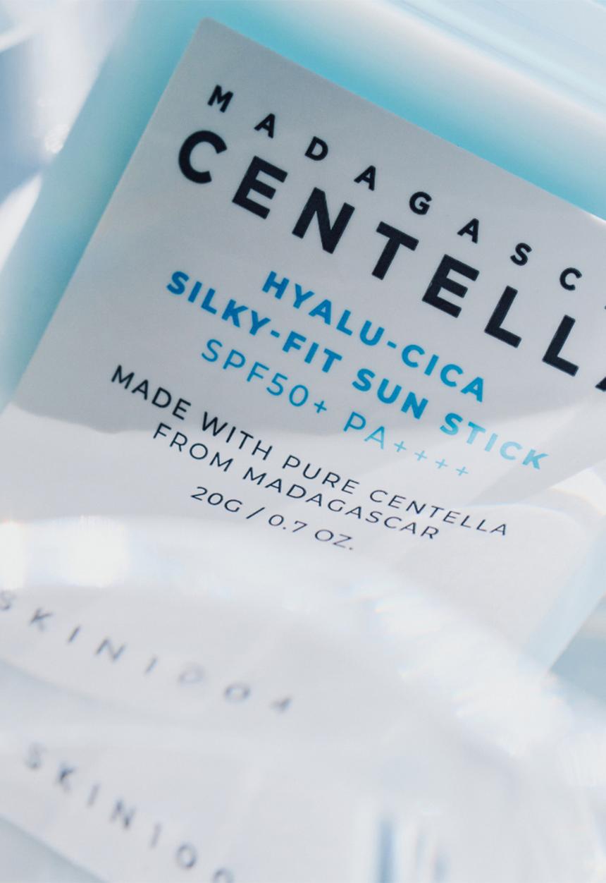 SKIN1004 - Madagascar Centella Hyalu-Cica Silky-Fit Sun Stick - 20ml