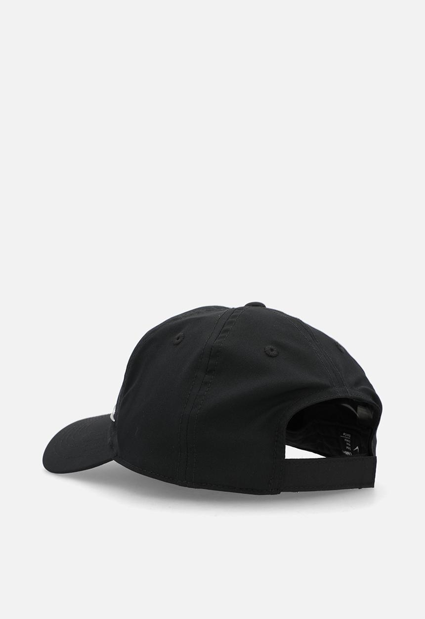 Nike - Nan Dri-Fit Metal Swoosh Club - Black