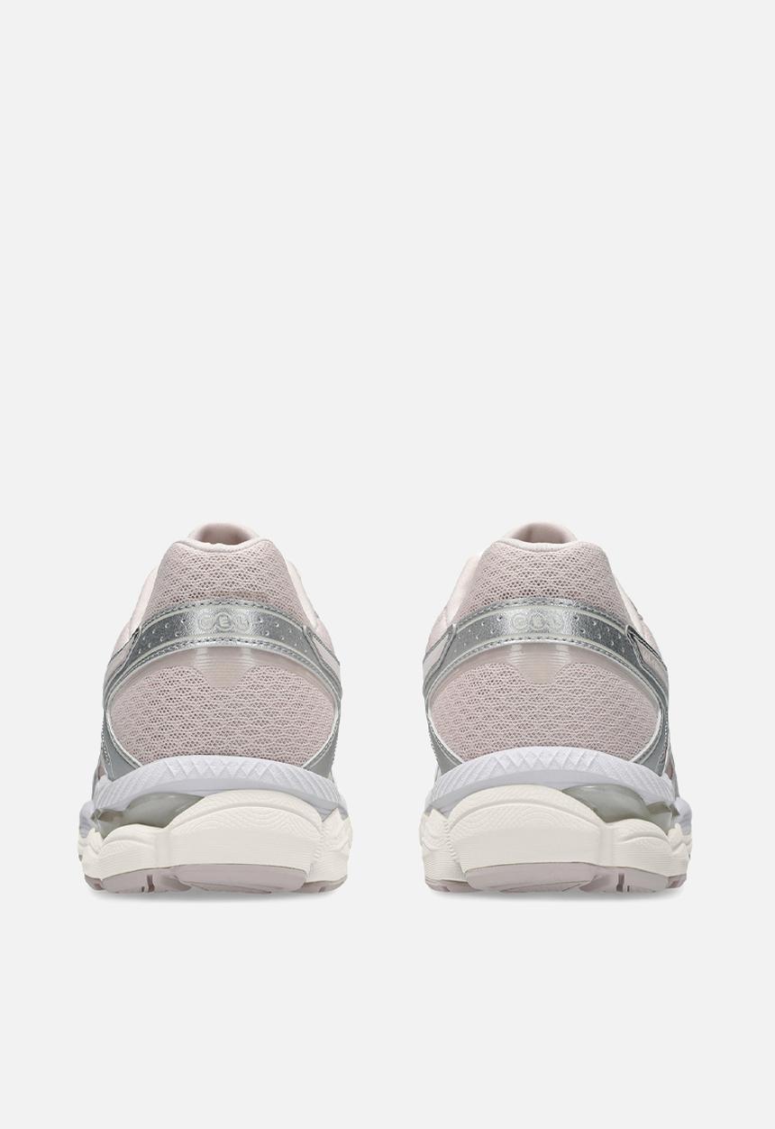 ASICS - GEL-CUMULUS 16