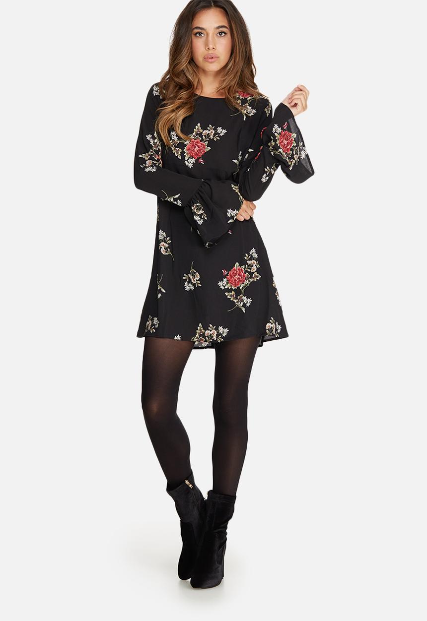 Missguided - Floral print fluted sleeve shift dress