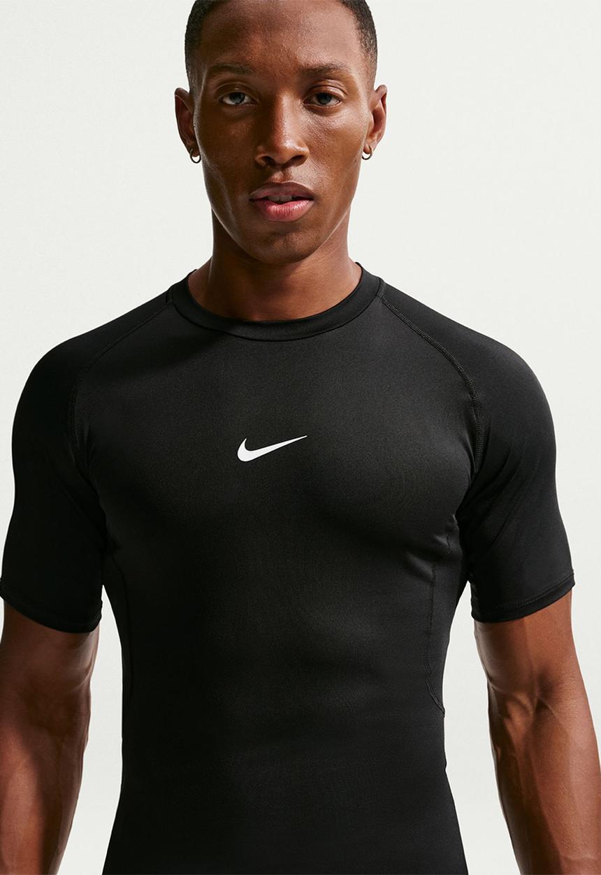 Nike - Nike Pro Dri-FIT Tight short-sleeve fitness top - black