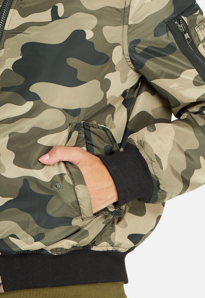 Missguided - Padded bomber jacket camo