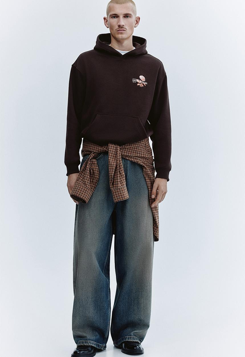 H&M - Relaxed fit printed hoodie - dark brown/verdant blooms