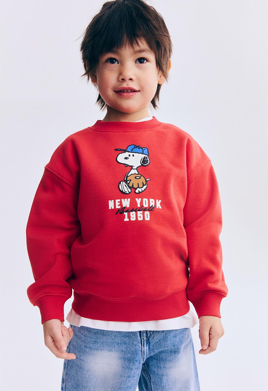 H&M - Printed sweatshirt - red/snoopy