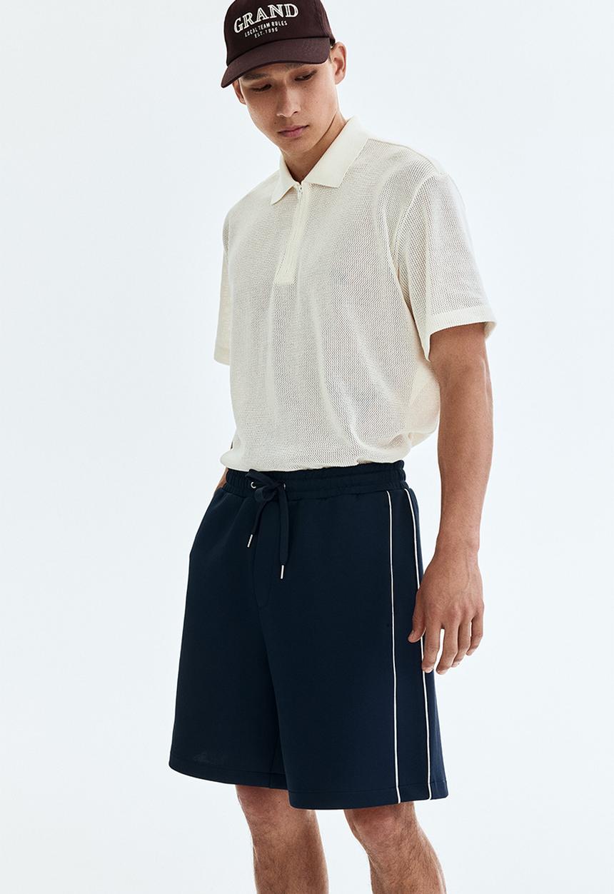 H&M - Relaxed fit shorts - dark blue/white