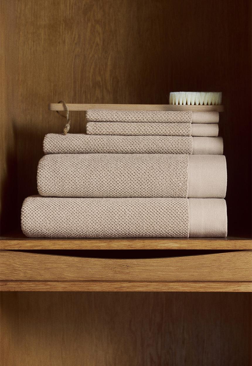 H&M - Cotton terry bath sheet - light beige