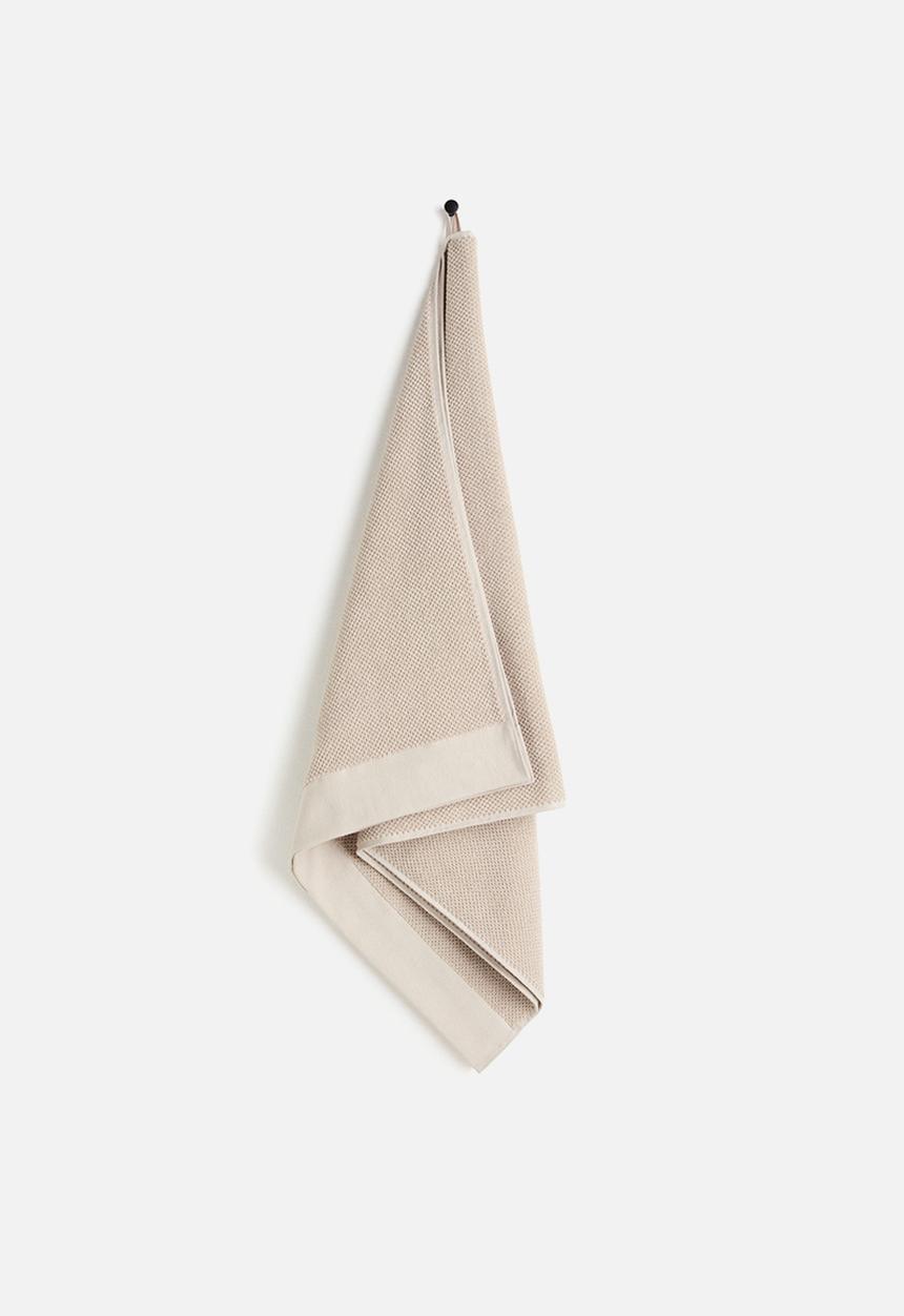 H&M - Cotton terry bath towel - light beige