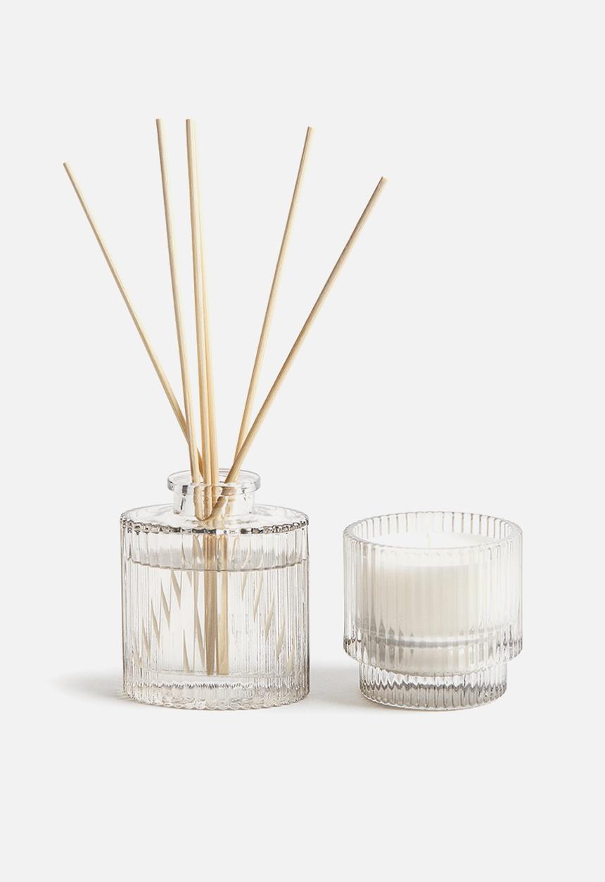 H&M - Scented candle - apple blush