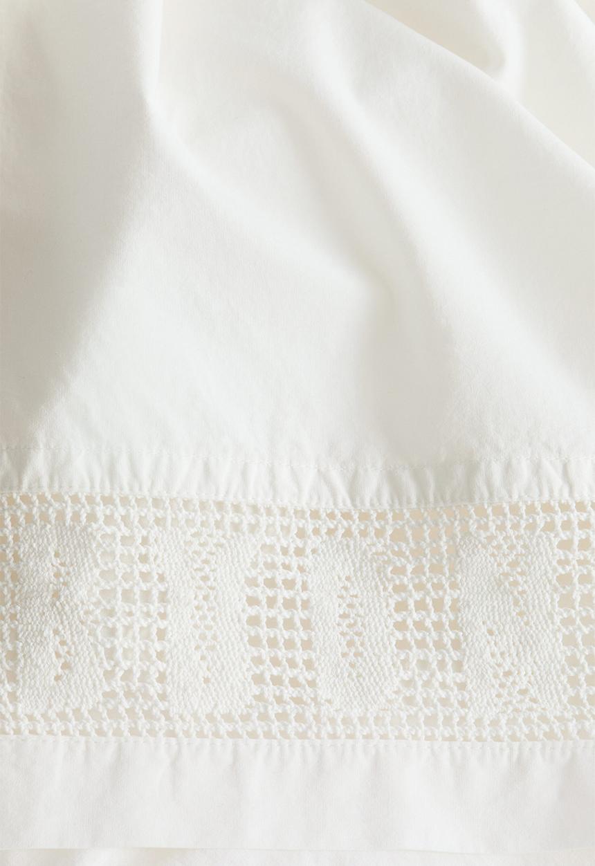 H&M - Lace-trimmed cotton tablecloth - white/buon appetito