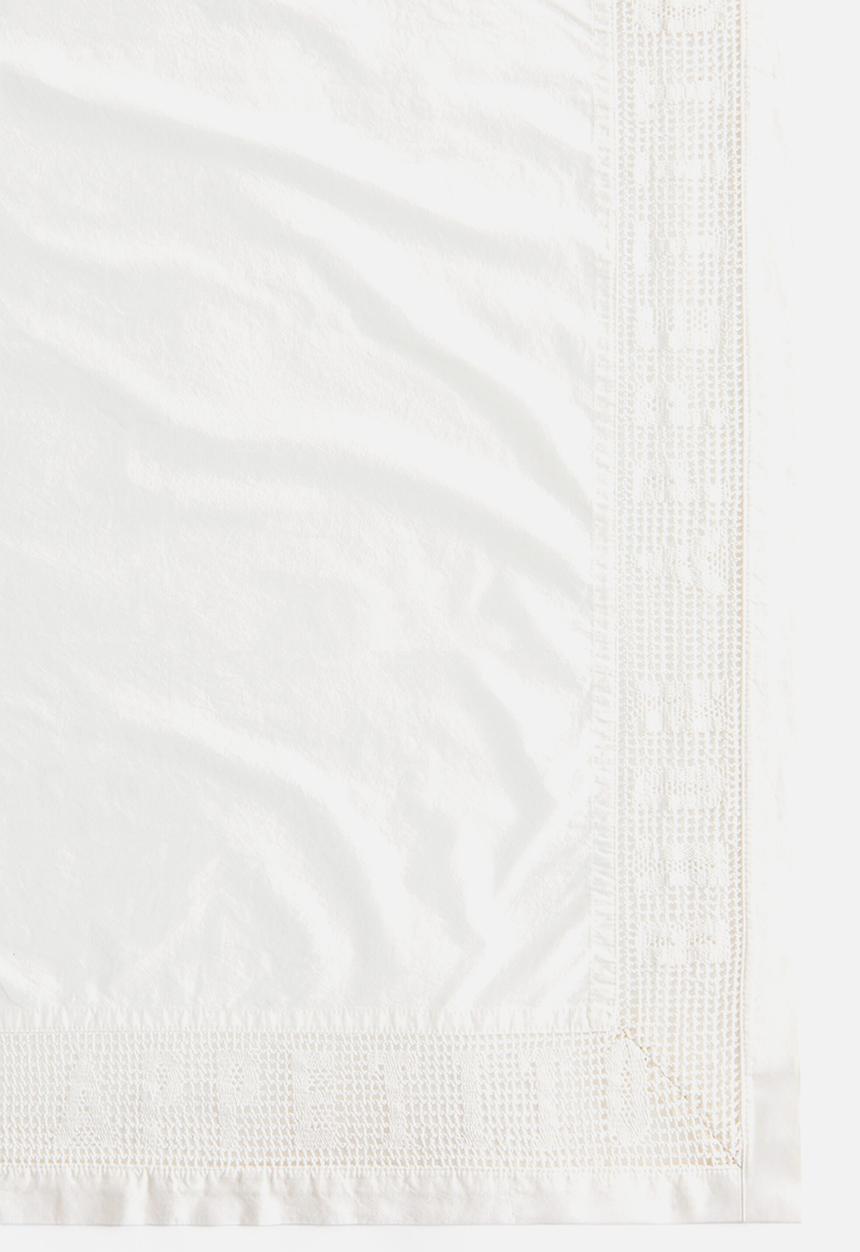 H&M - Lace-trimmed cotton tablecloth - white/buon appetito