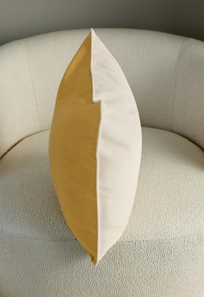H&M - Canvas cushion cover - yellow
