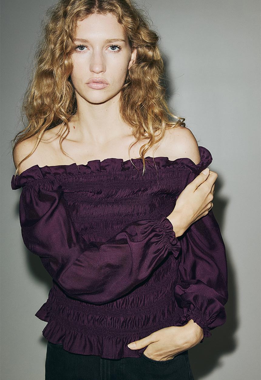 H&M - Smocked off-the shoulder blouse - plum purple