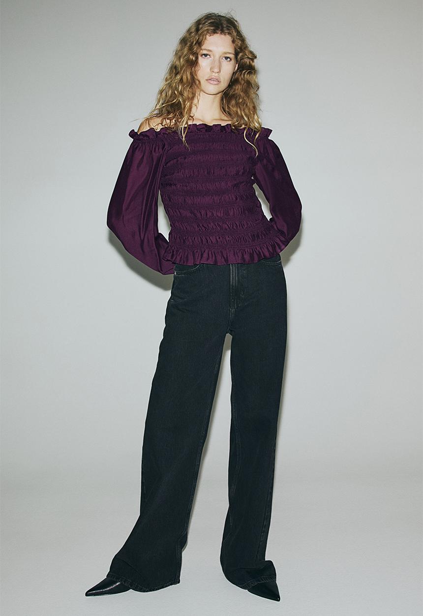 H&M - Smocked off-the shoulder blouse - plum purple